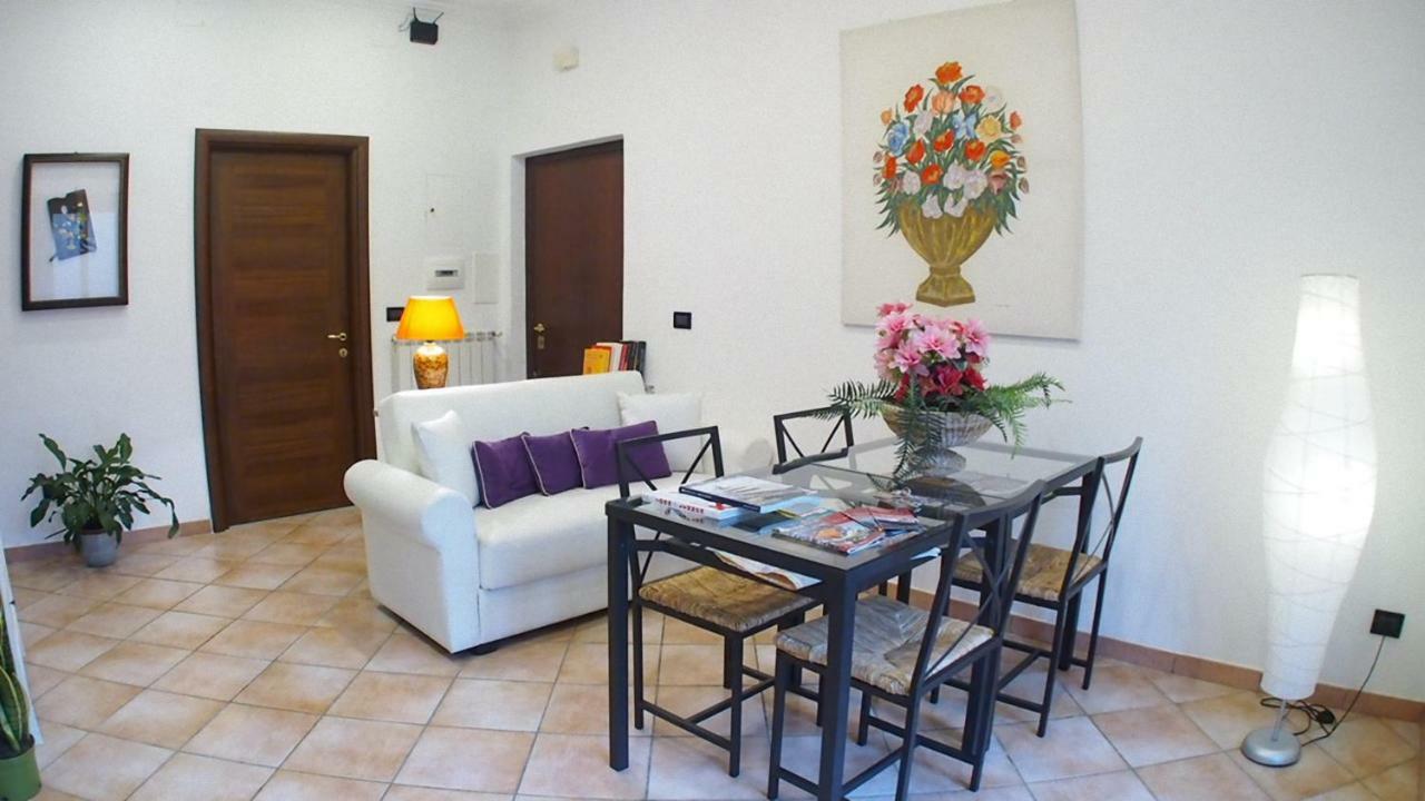 Villa La Piazzetta Di Roma Extérieur photo